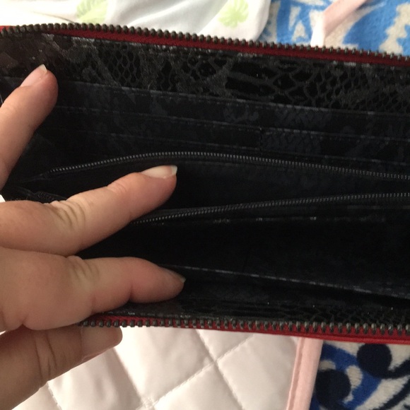 Kenneth Cole Red patent Leather Wallet Clutch 8” - Picture 6 of 9